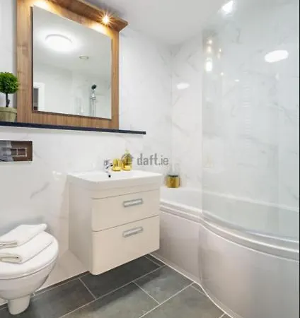 Modern Bedroom Διαμέρισμα *