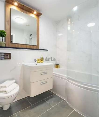 Modern Bedroom Daire *